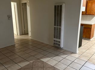 3303 E Tyler Ave APT D, Fresno, CA 93702