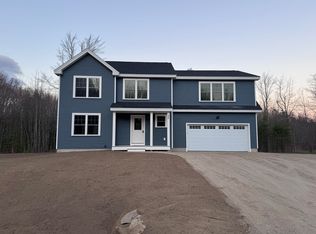 77 Juniper Ln, Wells, ME 04090