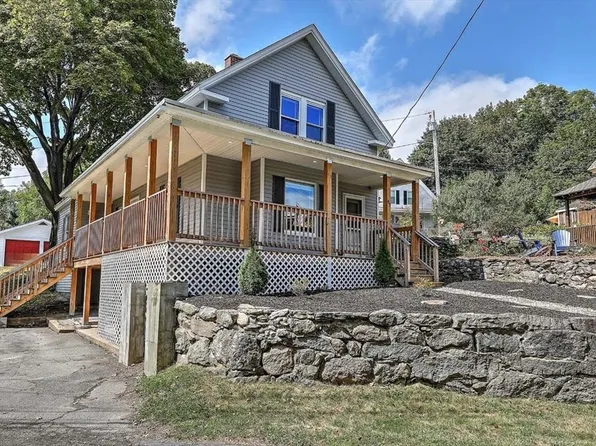 89 Emerald St, Gardner, MA 01440