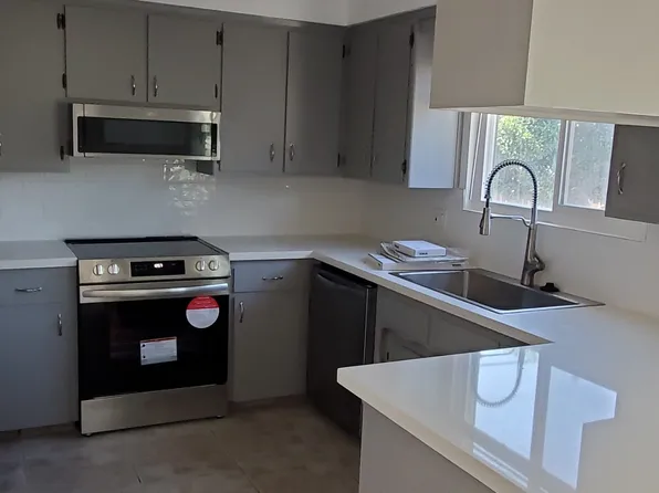 3115 W Campus Ave, Visalia, CA 93277
