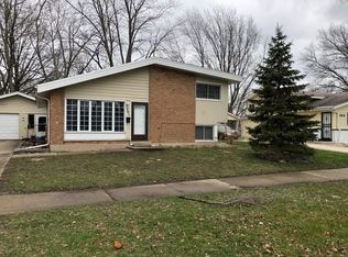 201 Westwood Dr, Park Forest, IL
