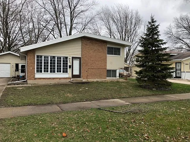 201 Westwood Dr photo 1