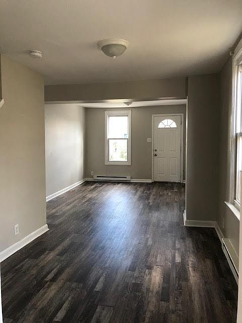1st image of 19 Garlinger Ave #19