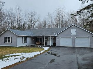 277 Grant Rd, Saint Albans, ME 04971