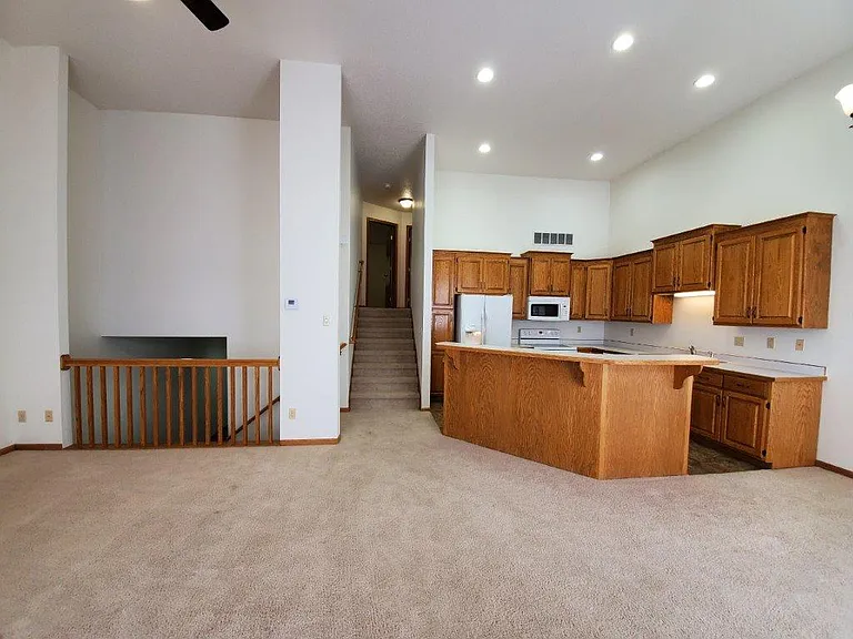 Mistwood Townhomes — Photo 40