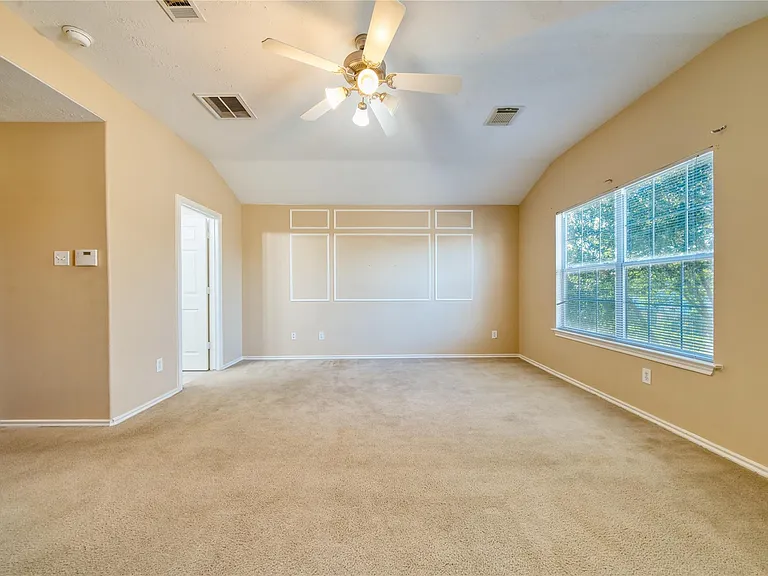 2831 Hackamore Hollow Ln — Photo 26