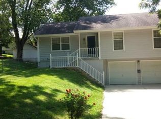 1203 Magnolia St W, Excelsior Springs, MO 64024