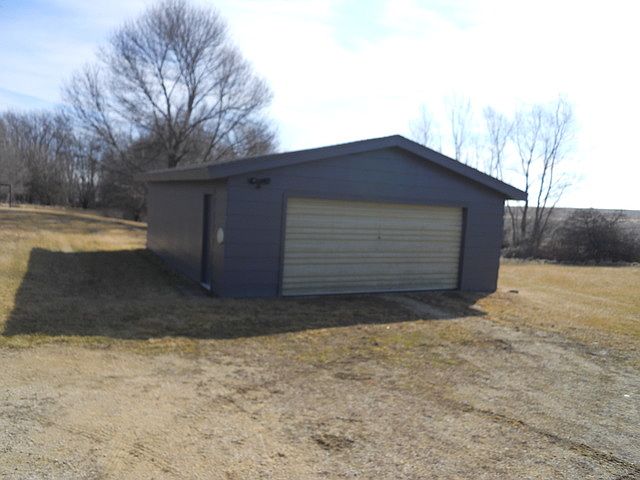 2nd image of 23250 Luther Rd
