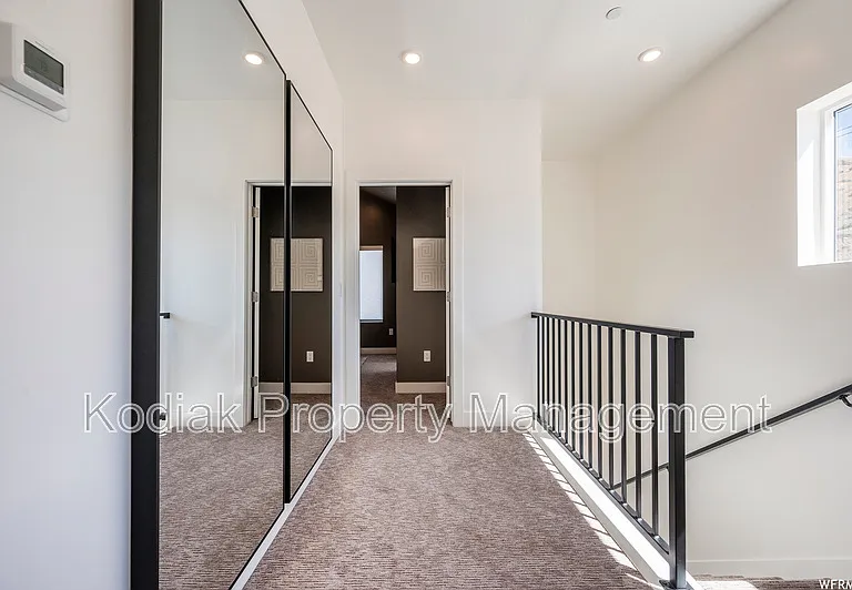 765 N 400 W #204 — Photo 7