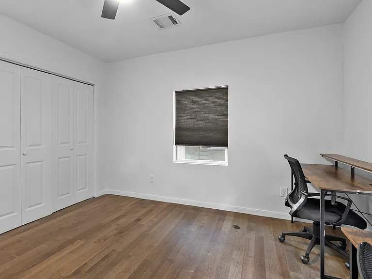 5710 Newport St — Photo 16