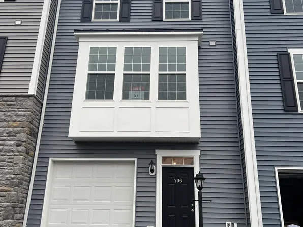 706 Mulligan Ct, Maidsville, WV 26541