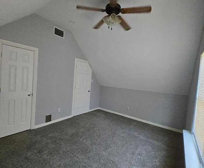11018 Shady Oaks Dr — Photo 4
