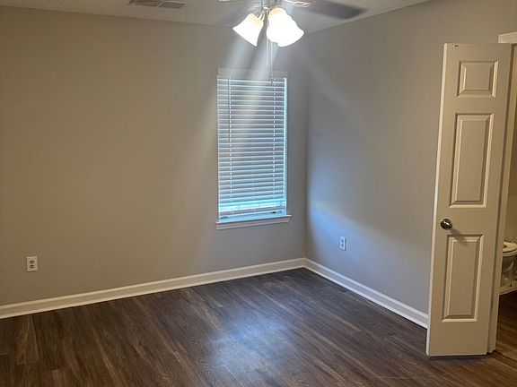 2nd image of 7043 Gleneagles Dr