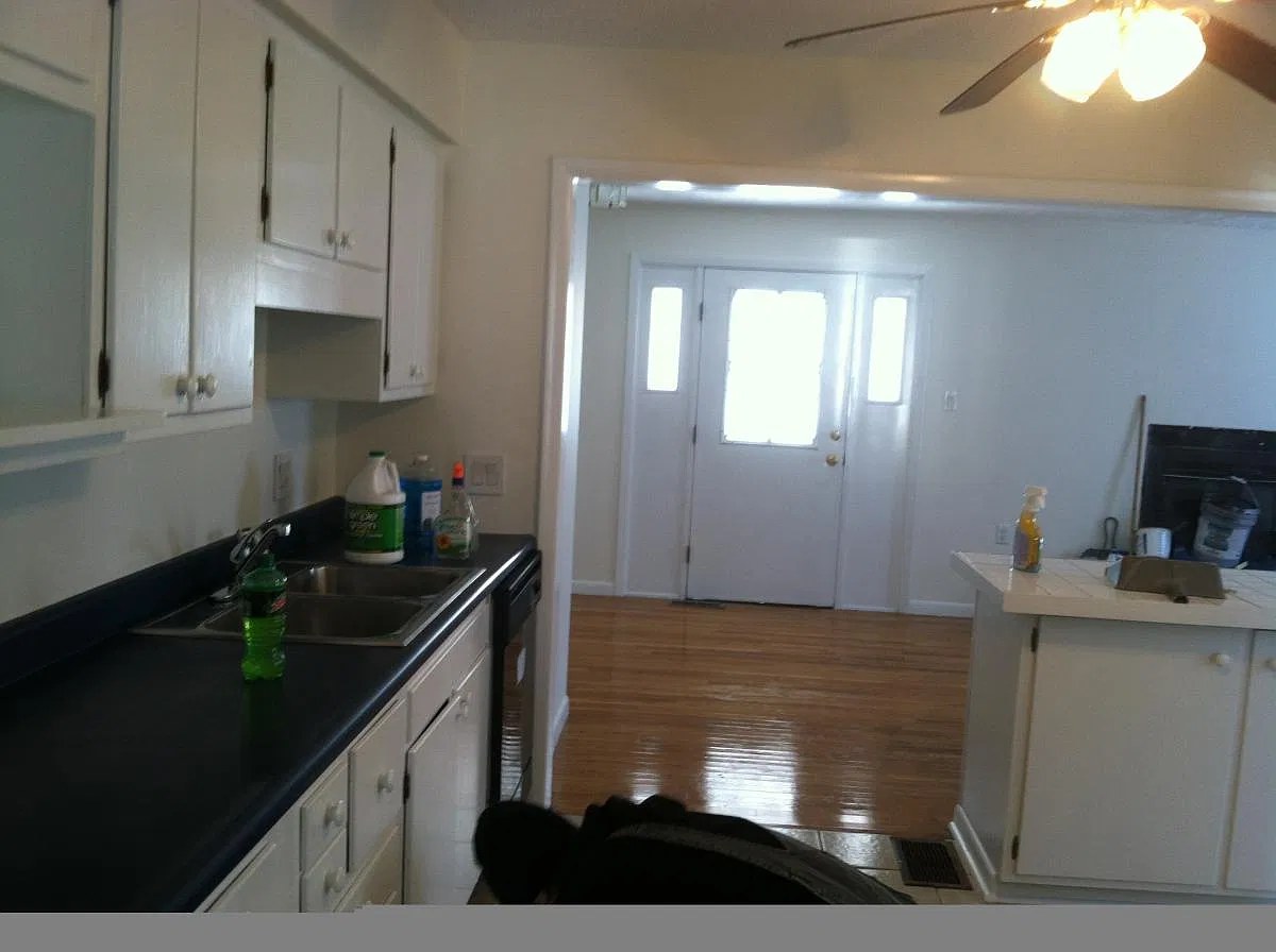 3 bed, 1820 sqft, $1,900 — Photo 3