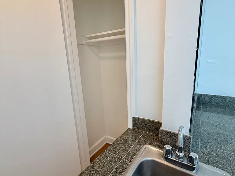 332 Culver Blvd #4 — Photo 7
