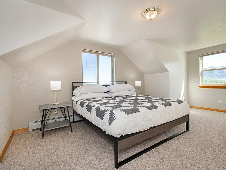 5550 Foster Ln #B — Photo 5