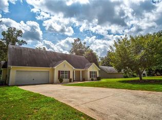 200 Aspen Forest Dr, Covington, GA 30016