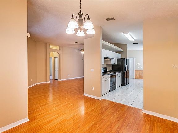 4th image of 13524 Bellingham Dr