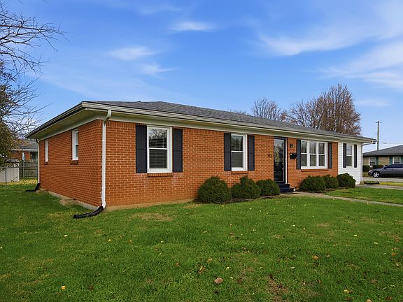 3rd image of 743 Greenbriar Dr