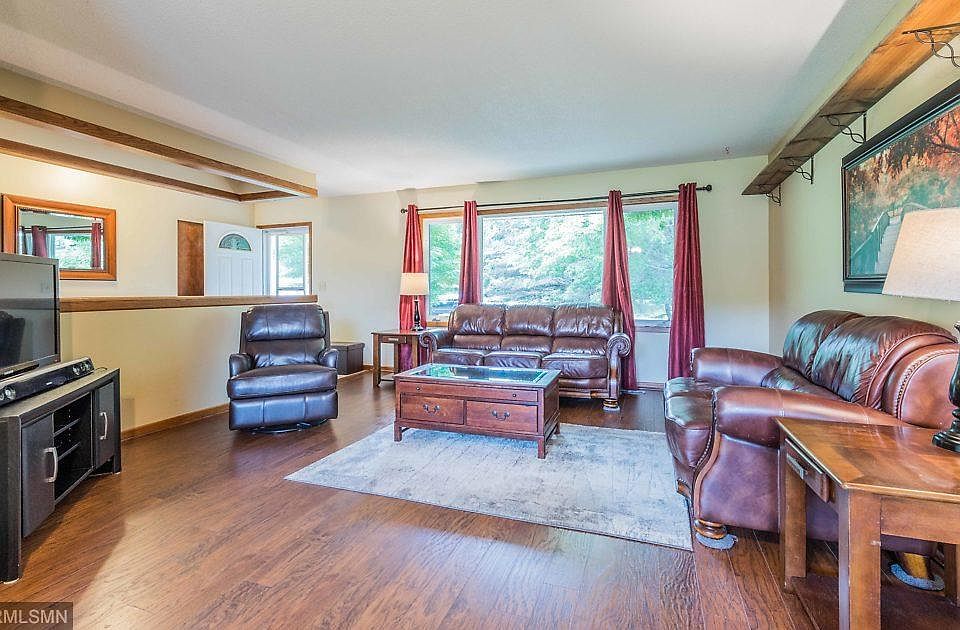 1st image of 20285 Frazer St NE