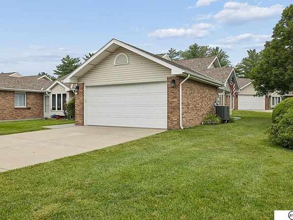 2nd image of 2512 Hollyhock Cir #4