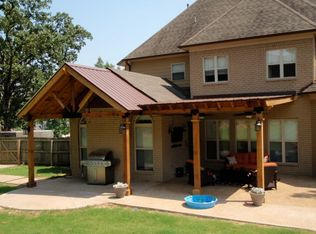 8120 Lake View Dr, Olive Branch, MS 38654