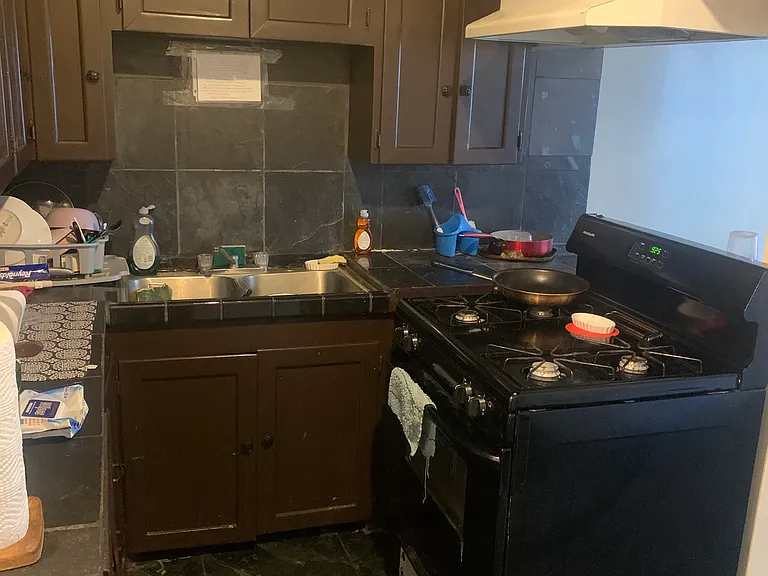 1542 N Harvard Blvd #A — Photo 9