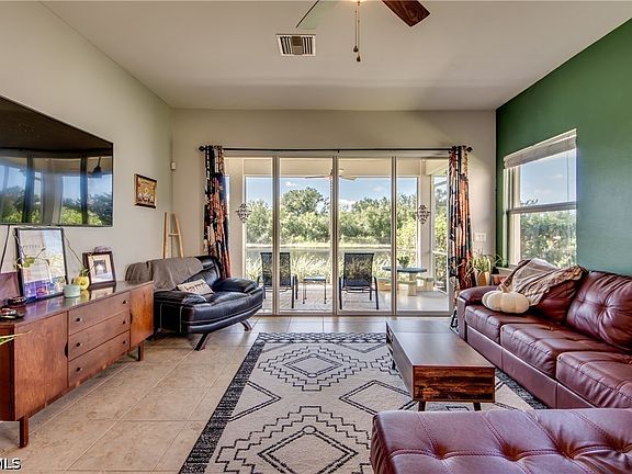 3rd image of 12730 Devonshire Lakes Cir