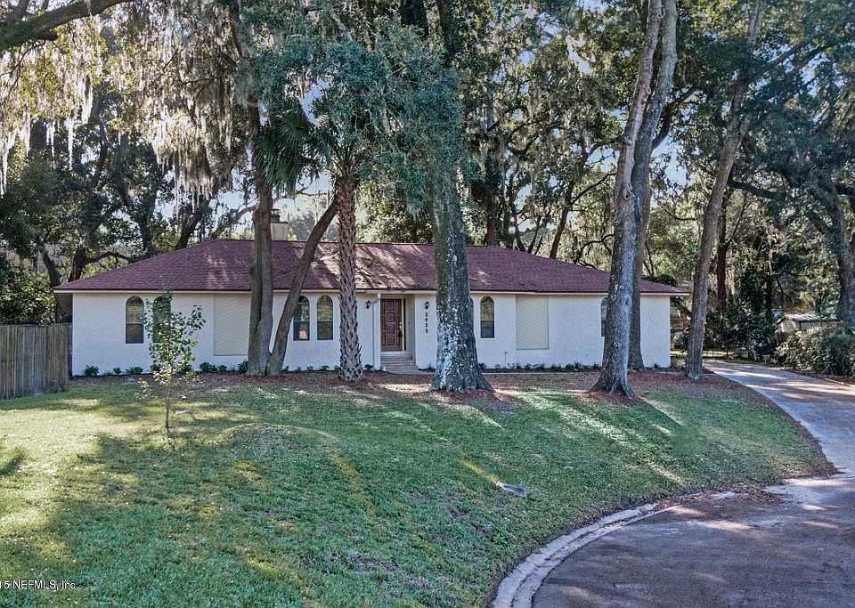 1st image of 3911 Moss Oak Dr