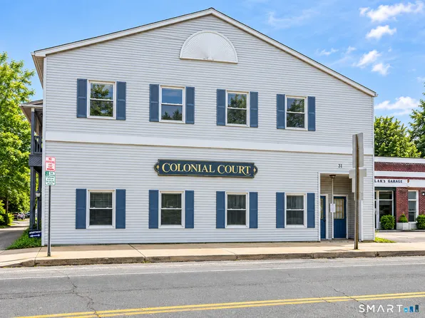 31 Railroad St #33, Canaan, CT 06018