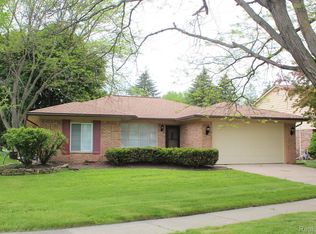 46707 Maidstone Rd, Canton, MI 48187