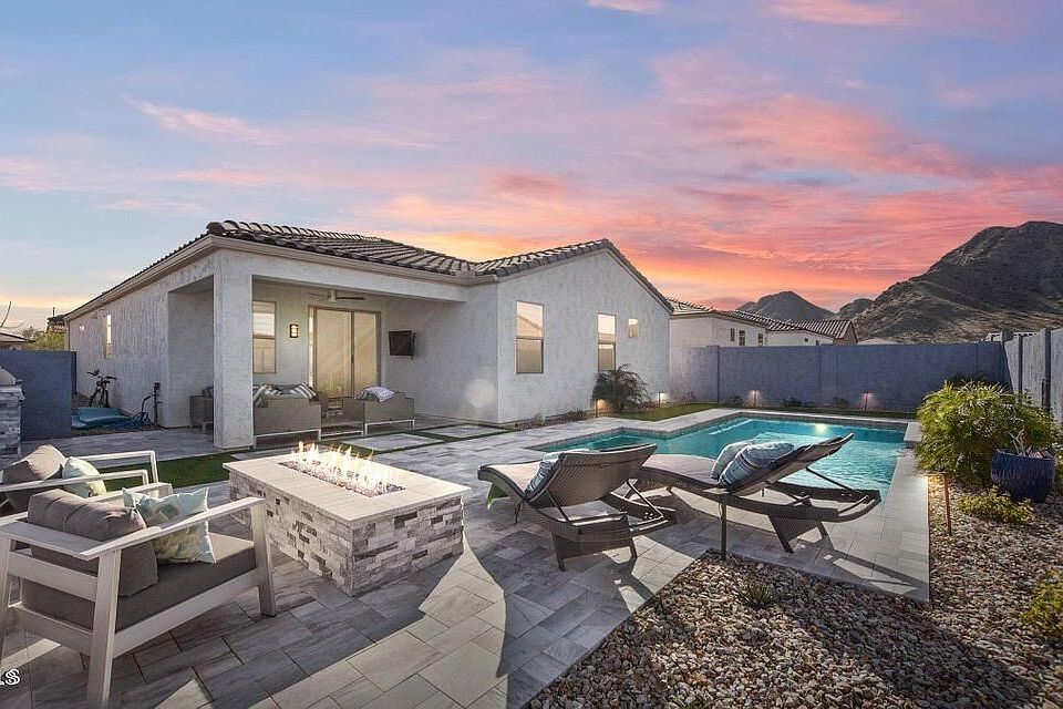 1st image of 4590 W Pelotazo Way