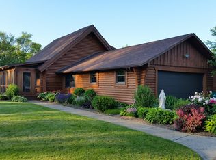13906 Sunset Ridge Rd, Woodstock, IL 60098