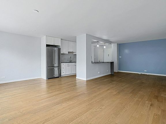 5th image of 4555 Henry Hudson Pkwy APT 407