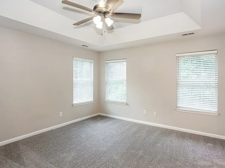 10415 Battle Ct — Photo 10