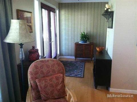3rd image of 38534 Thornwood Dr