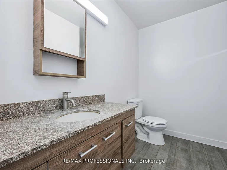 318 Spruce St #2103 — Photo 17