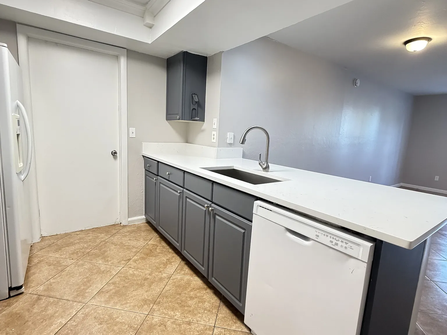 3227 Skyline Boulevard new - 1 — Photo 2
