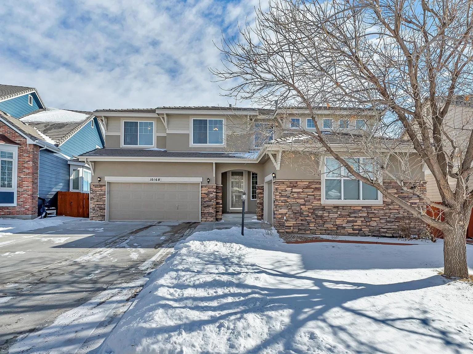 4 bed, 4.5 bath, 4527 sqft, $4,250 — Photo 3