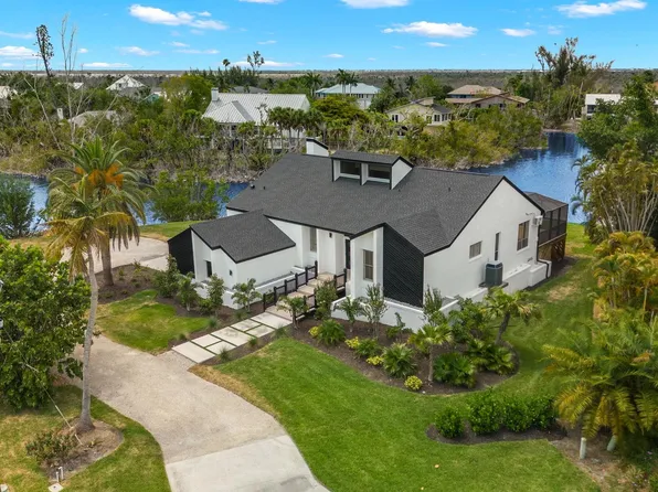 9448 Begonia Ct, Sanibel, FL 33957