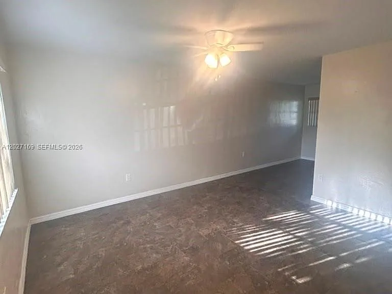 1923 SW 99th Ter — Photo 11