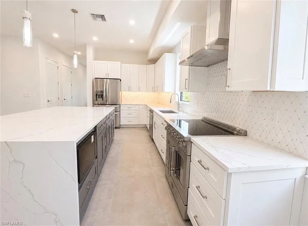 4 bed, 3.0 bath, 2940 sqft, $7,000 — Photo 3
