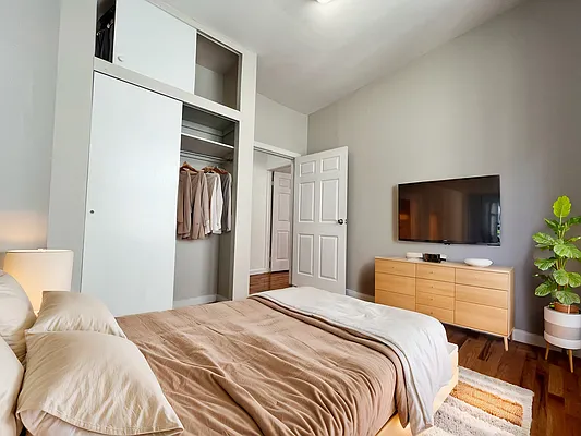 Rented by Corcoran | media 5