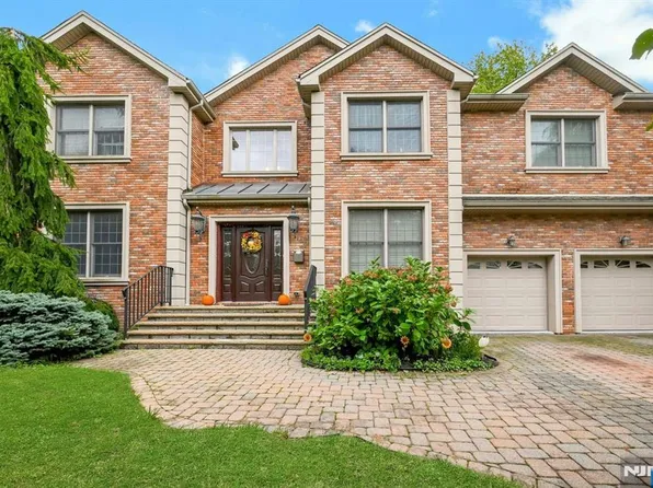 254 Wilson Avenue, Paramus, NJ 07652