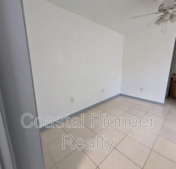 3721 N Whittier St — Photo 56