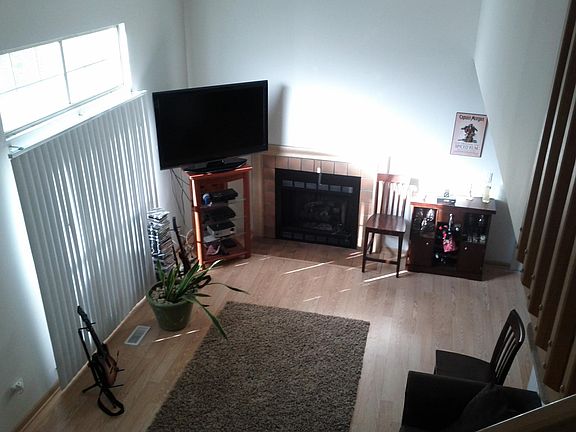 2nd image of 1048 N Knollwood Dr