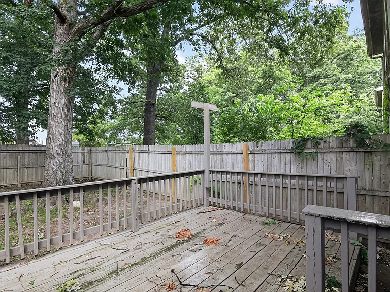 817 Bellows Ave — Photo 5