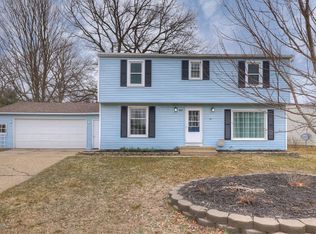 561 Springfield St NW, Comstock Park, MI 49321