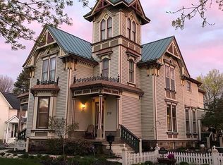 216 E Lake St, South Lyon, MI 48178