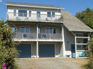 93916 Cobblestone Ct, Gold Beach, OR 97444